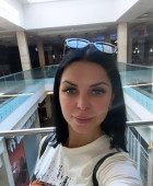 Ik ben een professioneel escortmeisje. Ik bied massages, erotische behandelingen en intensieve genotsbehandelingen aan.Neem contact met mij op 