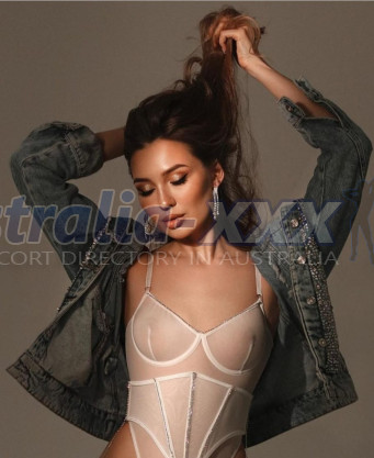 Photo escort girl LOLA HOT : the best escort service