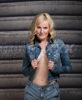 Photo escort girl Stefani: the best escort service