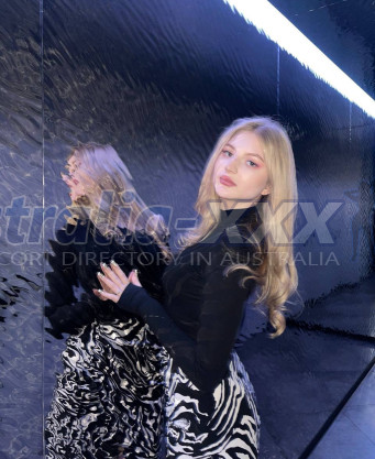 Photo escort girl Kitty: the best escort service