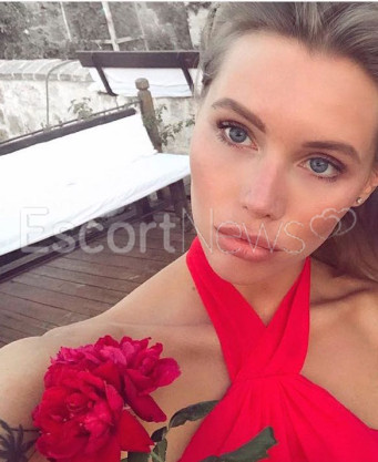 Photo escort girl Masseuse Alexa: the best escort service