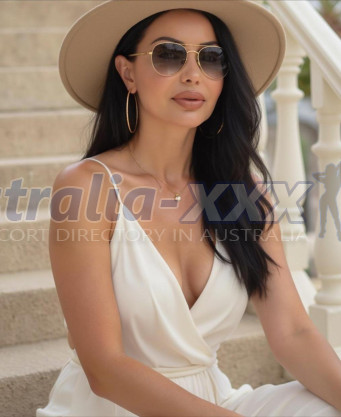 Photo escort girl Elite Emily: the best escort service