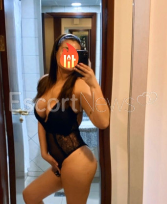 Photo escort girl Isla Bonita : the best escort service