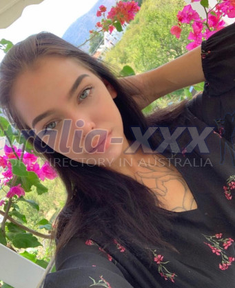 Photo escort girl BELLA: the best escort service