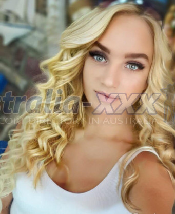 Photo escort girl MARINA : the best escort service