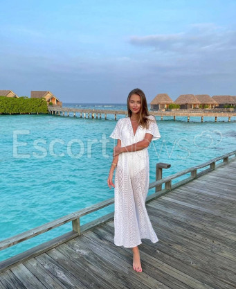 Photo escort girl Zoya: the best escort service