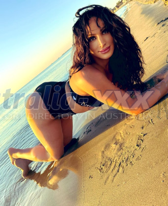 Photo escort girl Veronika : the best escort service