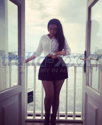 Photo escort girl Aleyna: the best escort service