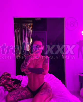 Photo escort girl Ezgi: the best escort service