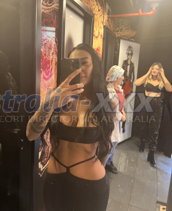 Photo escort girl Ezgi: the best escort service