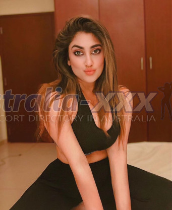 Photo escort girl Preeti Sharma: the best escort service