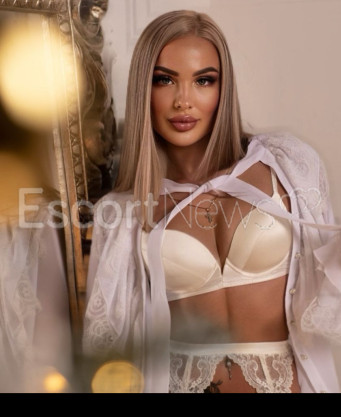 Photo escort girl Raya: the best escort service