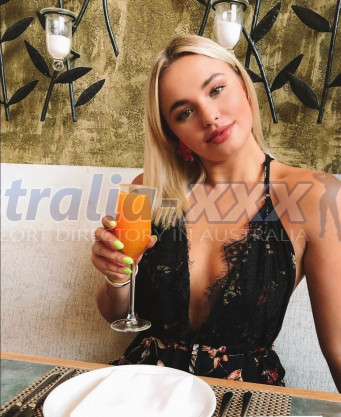 Photo escort girl Alisa: the best escort service