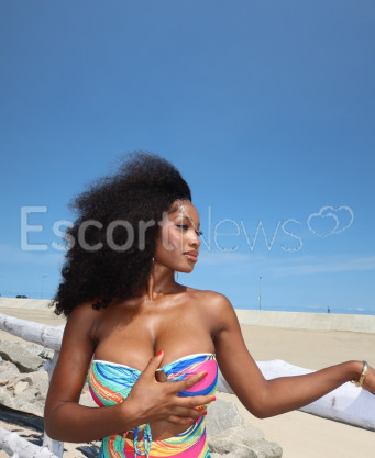 Photo escort girl Flora : the best escort service