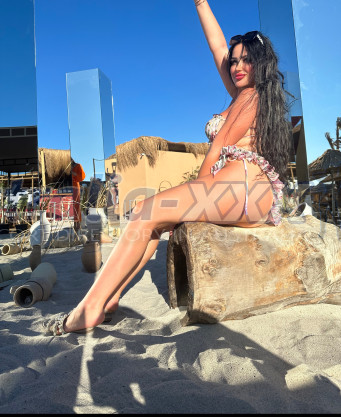 Photo escort girl Ariana: the best escort service