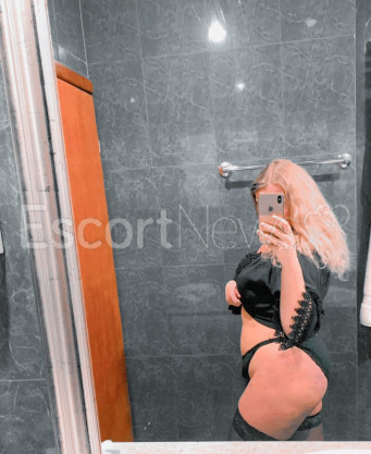 Photo escort girl NANA MILF: the best escort service