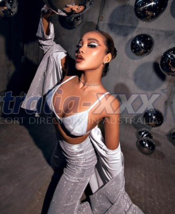 Photo escort girl Koreliya: the best escort service