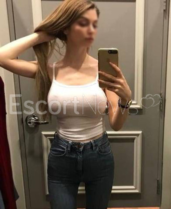 Photo escort girl Holly: the best escort service