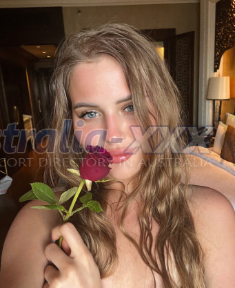 Photo escort girl Daniella: the best escort service