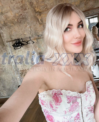 Photo escort girl Elfy: the best escort service