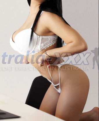 Photo escort girl Desi : the best escort service
