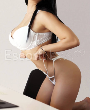Photo escort girl Desi : the best escort service