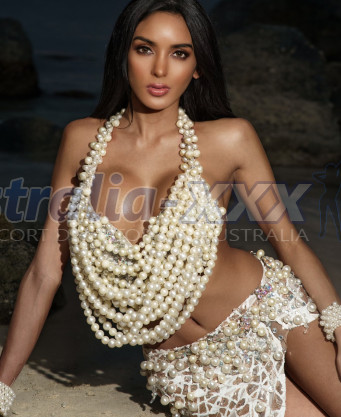 Photo escort girl Yuumi: the best escort service