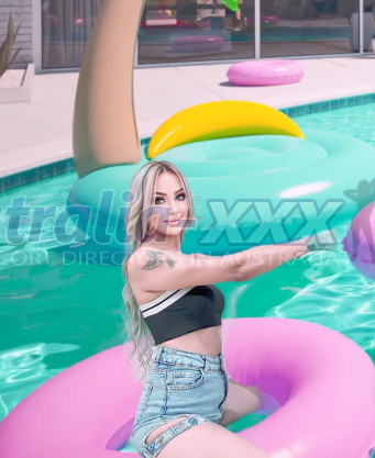 Photo escort girl Karaca: the best escort service