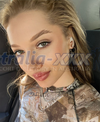 Photo escort girl Tracey: the best escort service