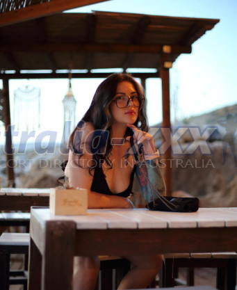 Photo escort girl Julia: the best escort service