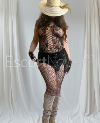 Photo escort girl Wenus: the best escort service