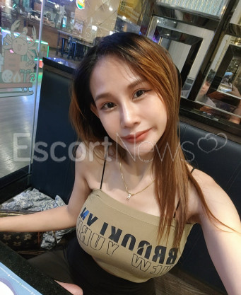 Photo escort girl Kellynx: the best escort service