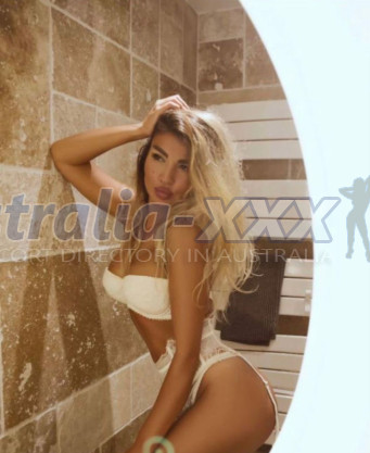 Photo escort girl Sweet Julia: the best escort service