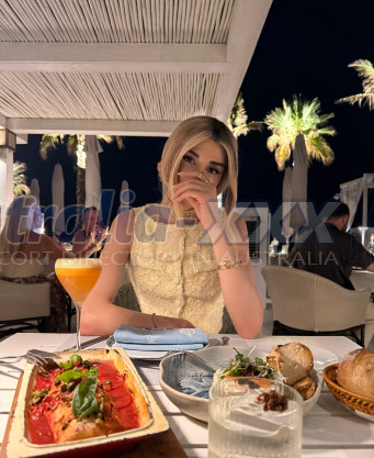 Photo escort girl Mila: the best escort service