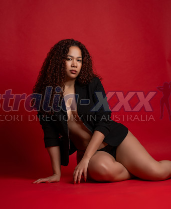 Photo escort girl Sol Valente: the best escort service