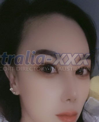 Photo escort girl Salinna: the best escort service