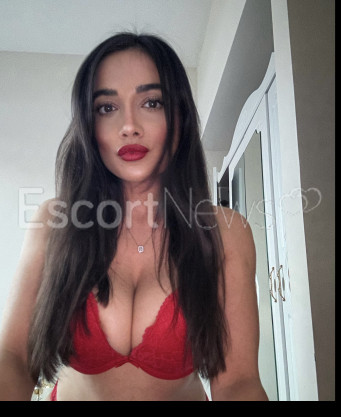 Photo escort girl Serena : the best escort service