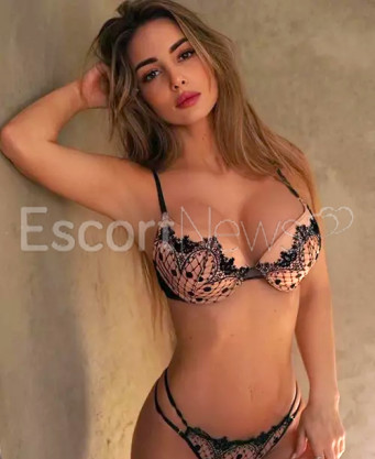 Photo escort girl Charis: the best escort service