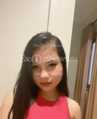 Photo escort girl QIMOY: the best escort service