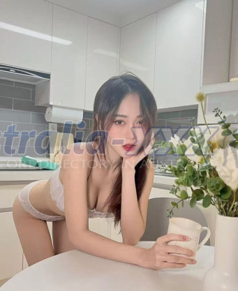 Photo escort girl Meily: the best escort service