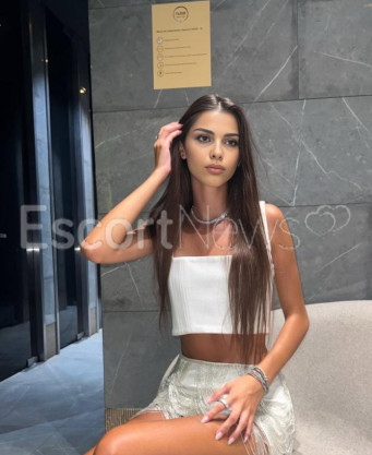 Photo escort girl Elya: the best escort service