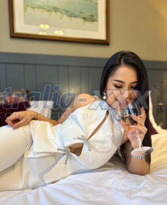 Photo escort girl Nancy: the best escort service