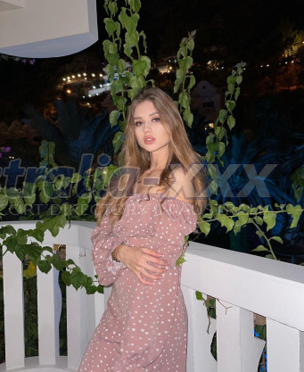 Photo escort girl Bella: the best escort service