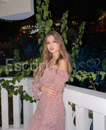 Photo escort girl Bella: the best escort service