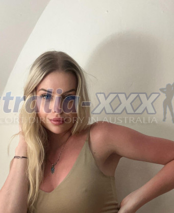 Photo escort girl July: the best escort service