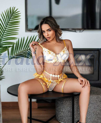 Photo escort girl Mavie Glamour: the best escort service