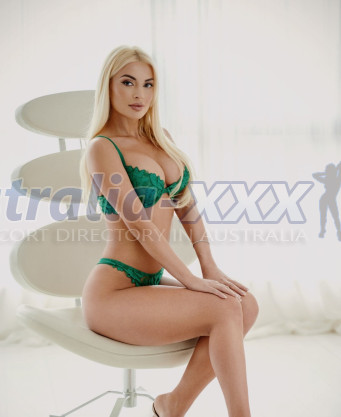 Photo escort girl Roberta: the best escort service