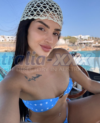 Photo escort girl Zoe: the best escort service