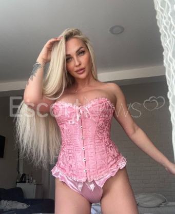 Photo escort girl Alexa: the best escort service