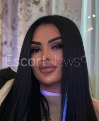 Photo escort girl Karina : the best escort service